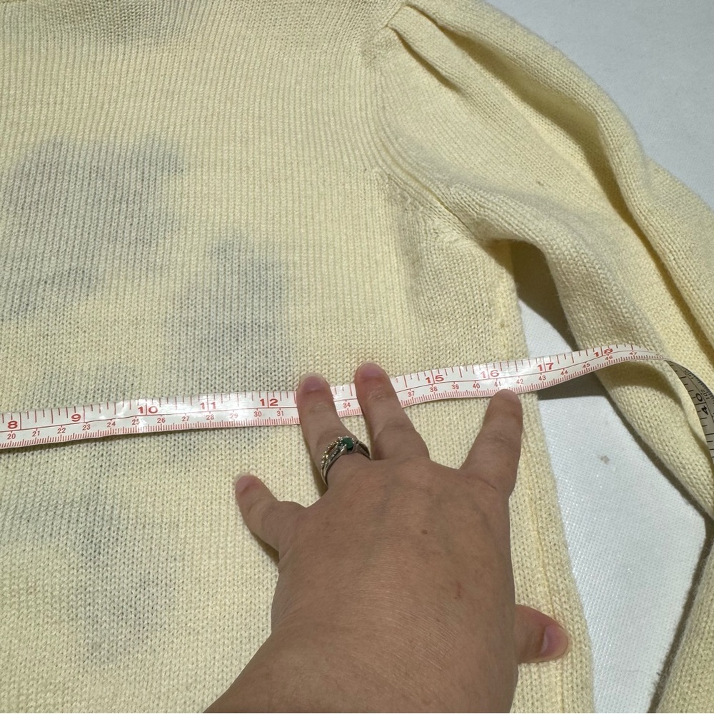 Vtg Cottage Core 100% Wool Embroidered‎ Needlepoint Floral Sweater Medium Granny - Picture 7 of 8